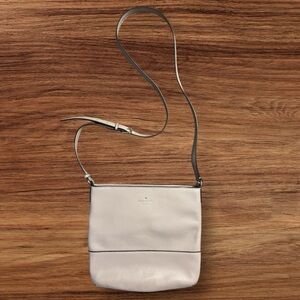 KATE SPADE Cora Leather Crossbody Bag – NWOT Taupe